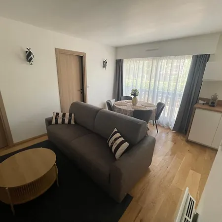 Apartament Cosy A 300 Metres De La *